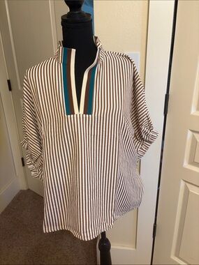 entro Brown & White Vertical-Stripe Seersucker Top